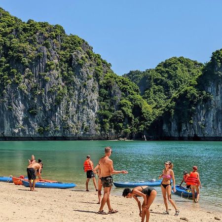 Tuấn Hà Boutique Hotel Dong Khe Sau Esterno foto